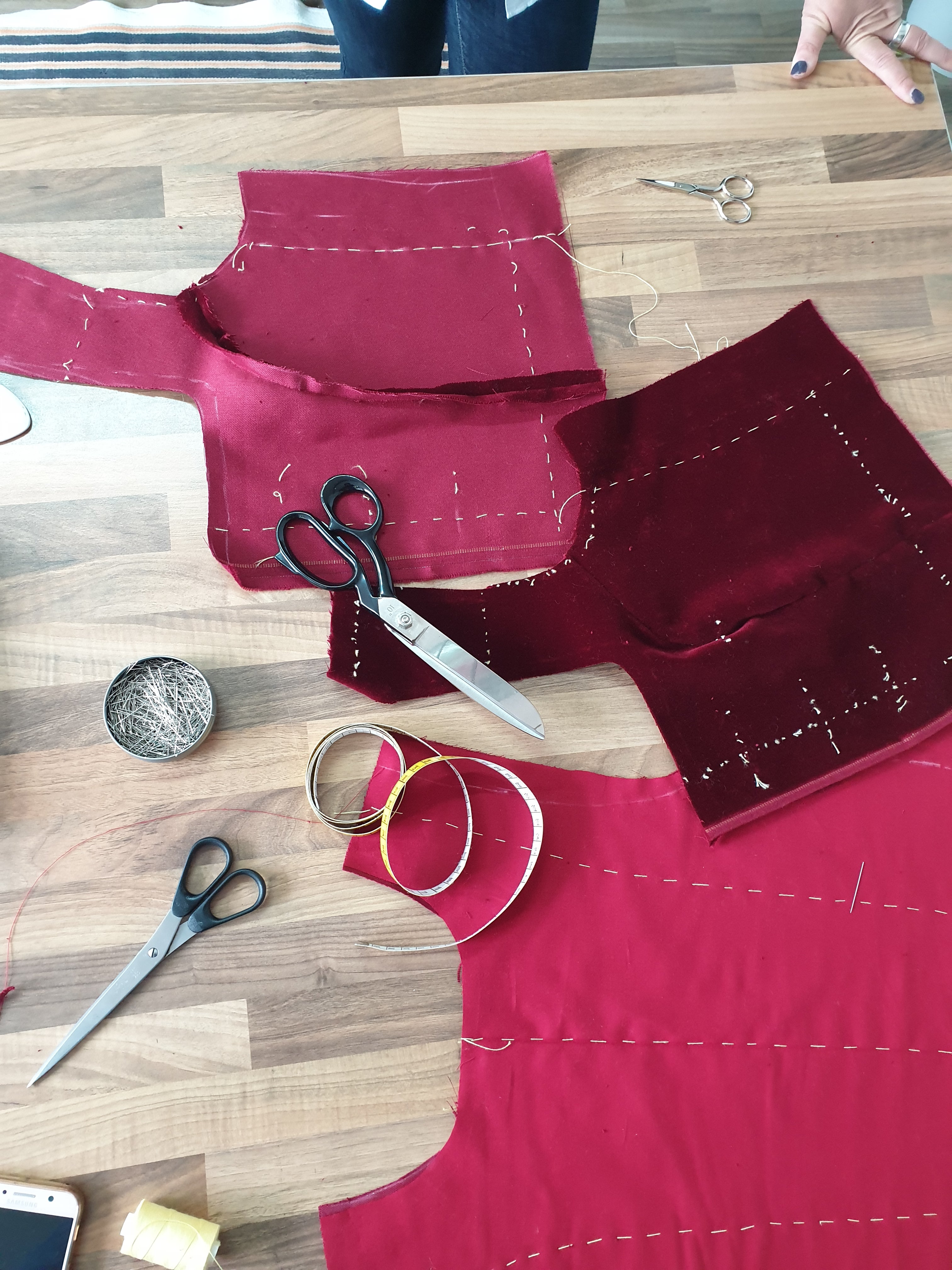 Dirndlnähkurs VHS Groß-Enzersdorf, ab Februar 2026