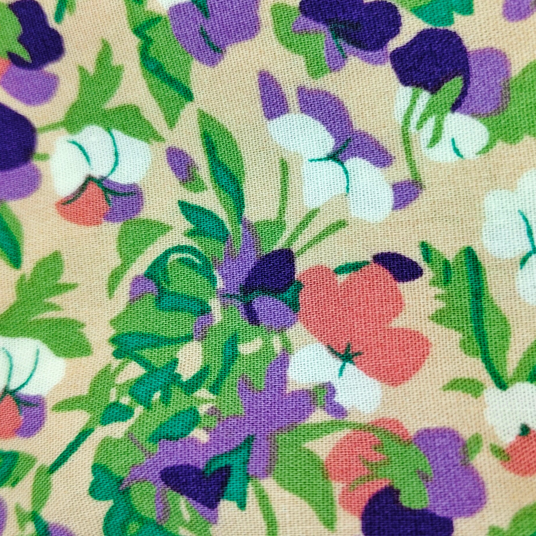 Funnelneck - gerüschter Jabotkragen "JAIMY"