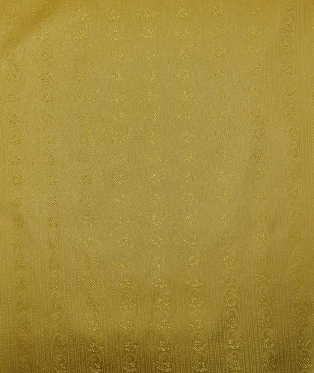 Original Schürzenstoff der Klosterneuburger Tracht aus goldgelber Seide