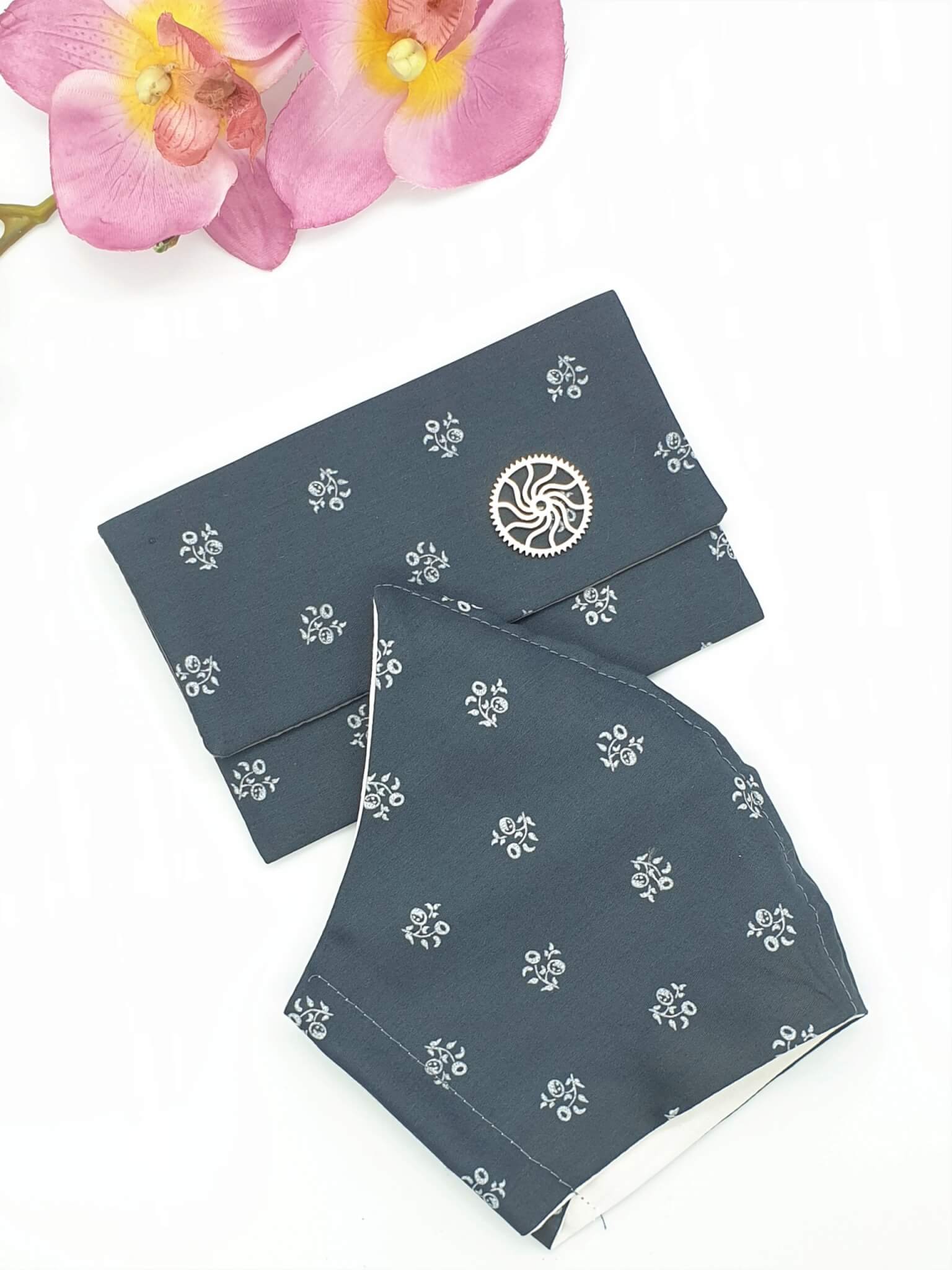 Tasche zur Aufbewahrung der BMNS-Schutzmaske aus anthrazitfarbener Baumwolle, Dirndlstoff