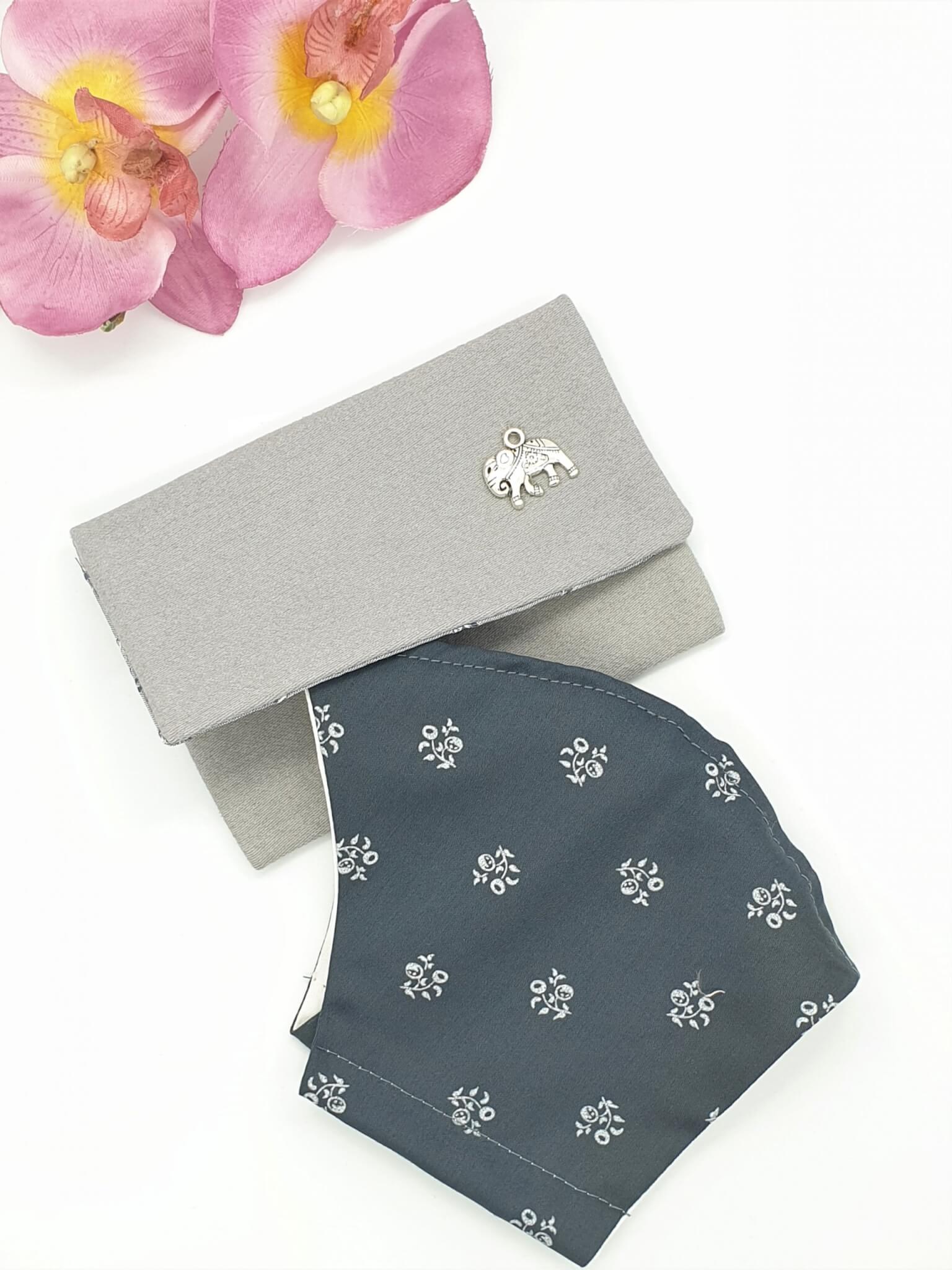 Tasche zur Aufbewahrung der BMNS-Schutzmaske aus hellgrauer Baumwolle, Dirndlstoff