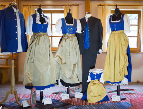 KL 0009 - Original Schürzenstoffpaket "Klosterneuburger Tracht", Seide uni