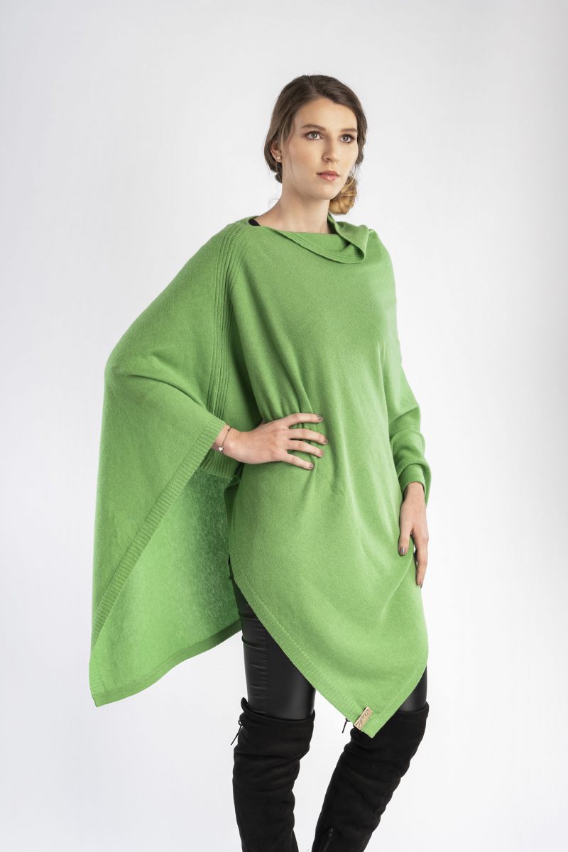 Wunderschöner kuscheliger warmer Poncho aus 100% Cashmere in grün